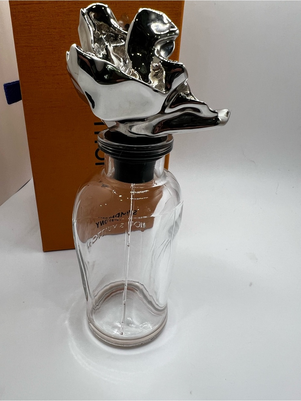 Louis Vuitton Symphony Home Fragrance Empty Bottle - Refillable - Picture 6 of 10